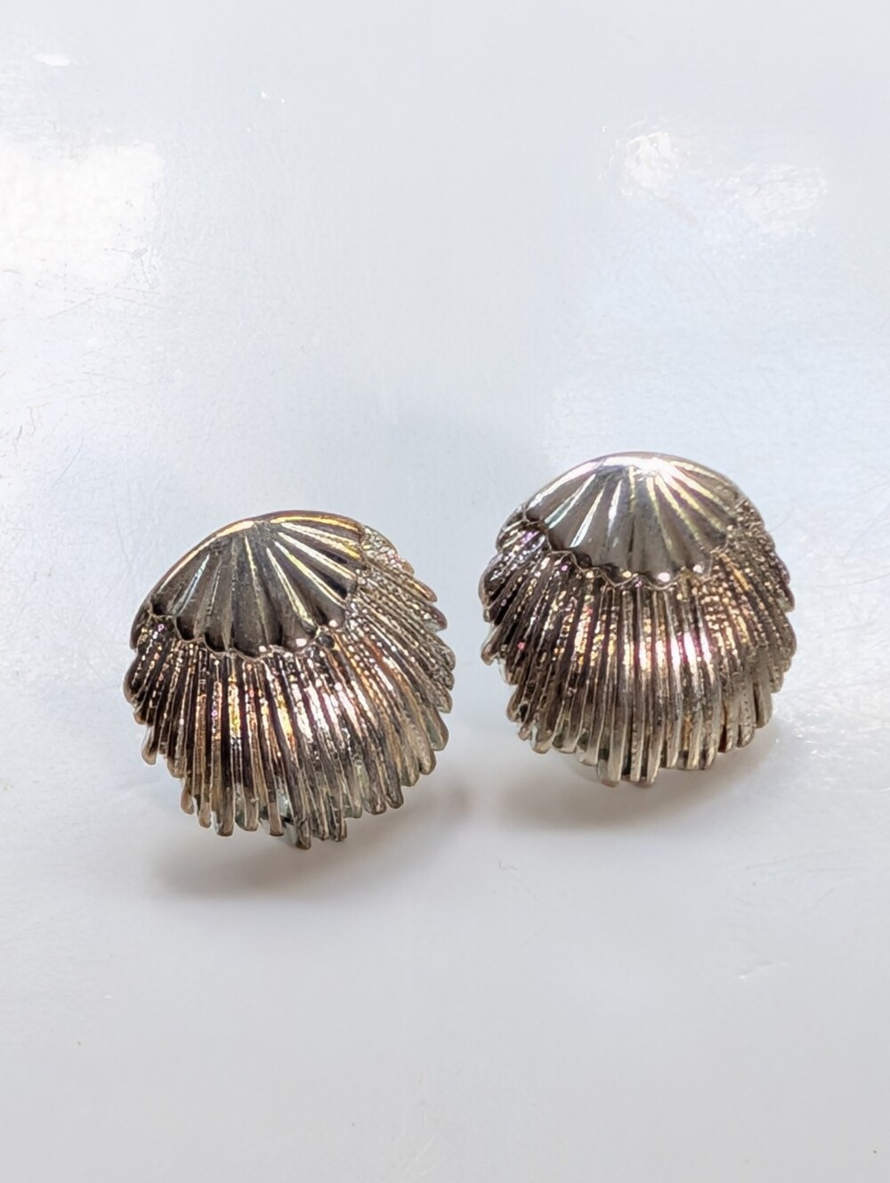 Vintage Retro Silver Tone Modernist Textured Shell Coastal Post Earrings